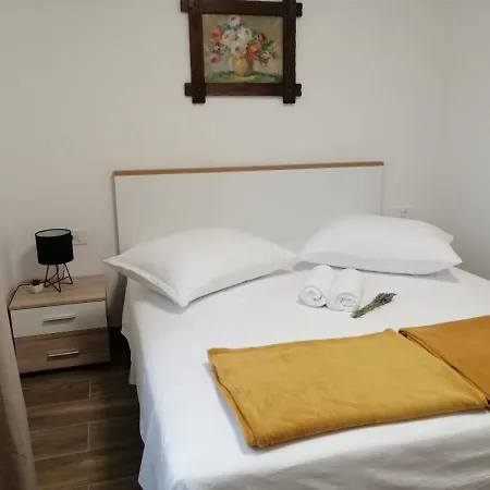 House For Rest Juricev Holiday home *